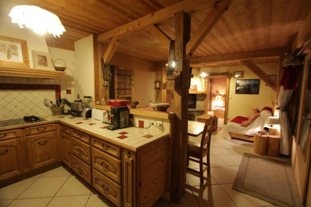 Appartement Cozy Dans Chalet 6 Pers Voiture 4 Roues Motrice A Dispo Ла-Клюсаз Экстерьер фото
